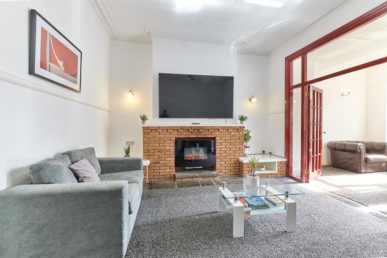 בלקפול Pleasure Holiday Apartments מראה חיצוני תמונה